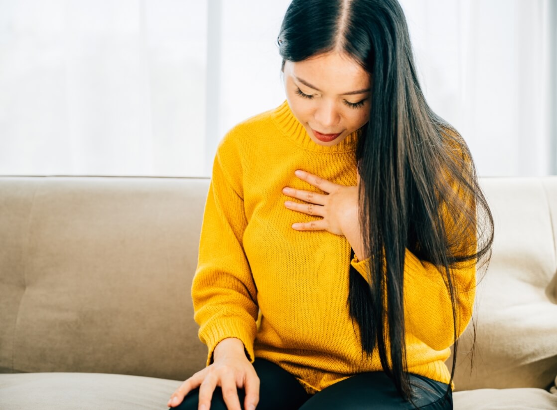 asian-woman-suffers-a-heart-attack-feeling-chest-p-2023-12-13-00-04-38-utc (1)